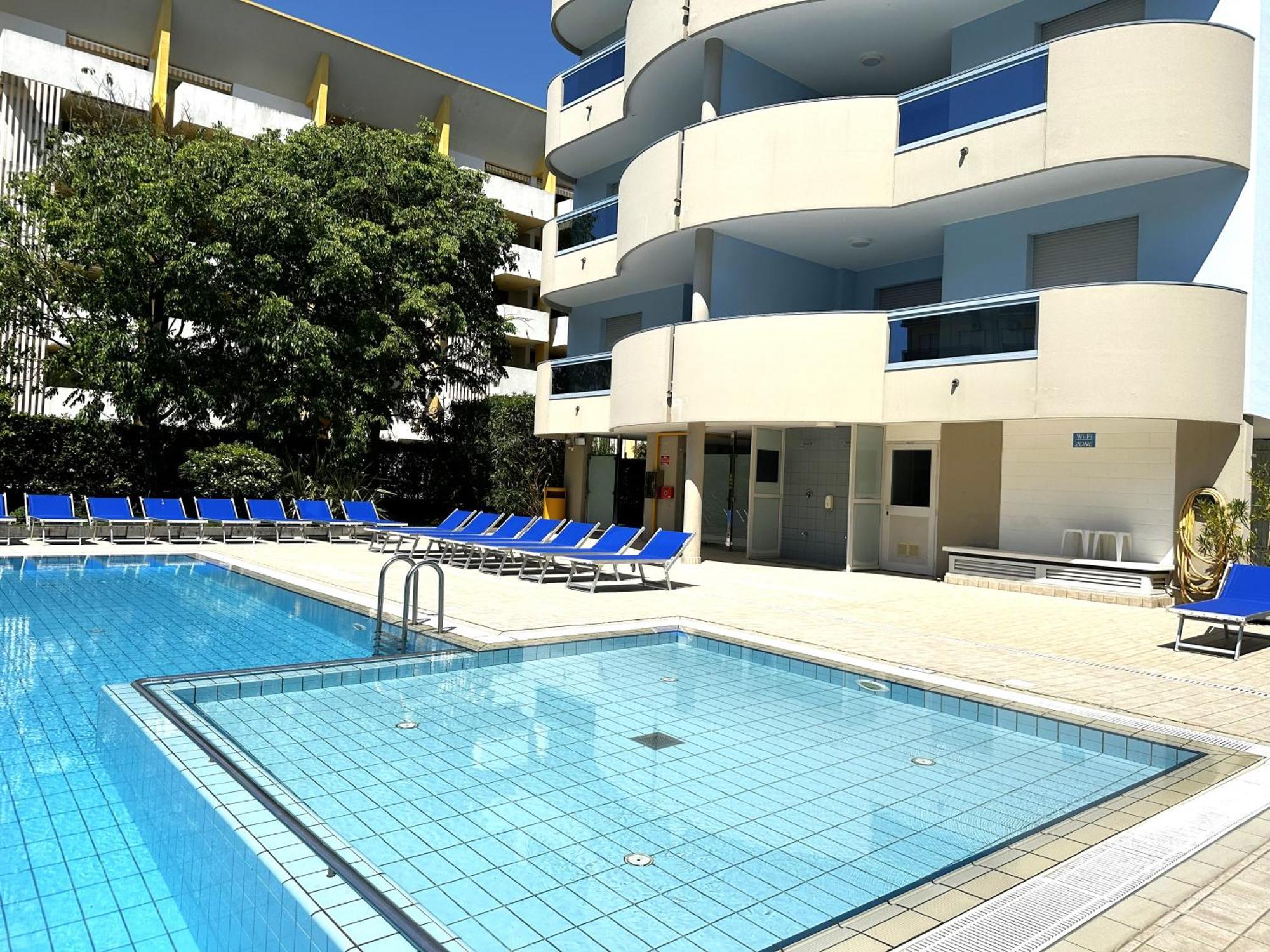 Residence Eurostar Bibione Eksteriør billede